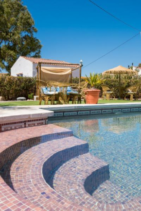  Dos Alamos B&B  Алора